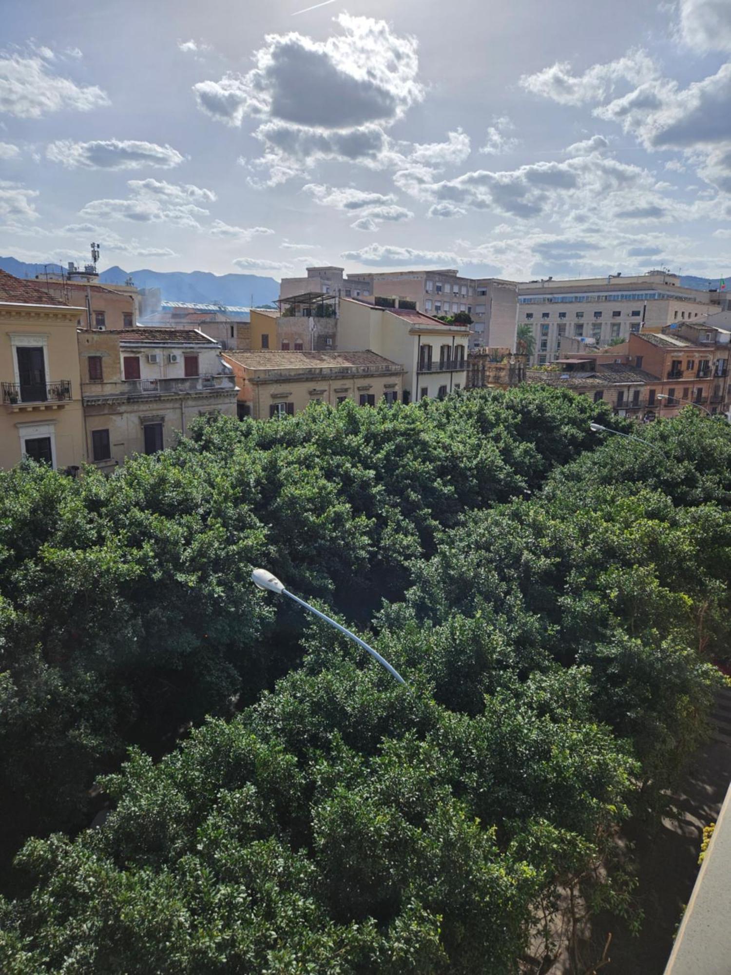 Terrazza Massimo Apartment Palermo Luaran gambar